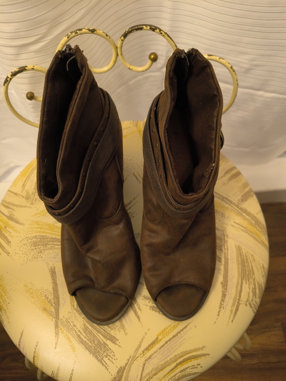 Jellypop Brown Open-Toe Ankle Heeled Boots